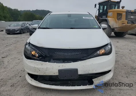 2020 Chrysler Voyager L from USA, damaged, VIN 2C4RC1AG8LR243582